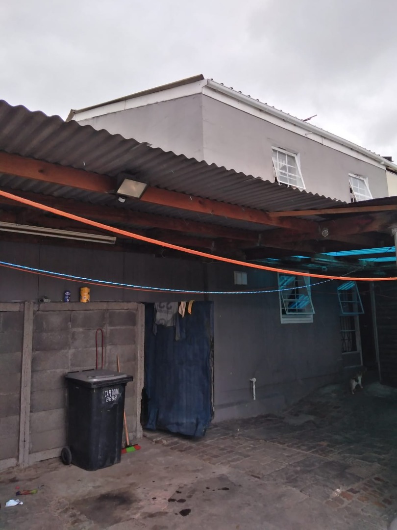 3 Bedroom House For Sale in Beacon Valley RE/MAX™ of Southern Africa 3 Bedroom House For Sale in Beacon Valley RE/MAX™ of Southern Africa