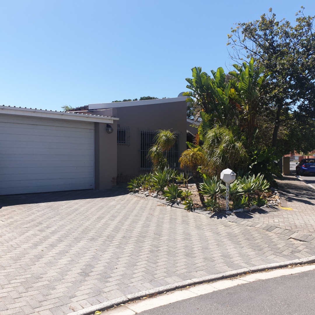 Property for sale in Bothasig RE/MAX™ of Southern Africa