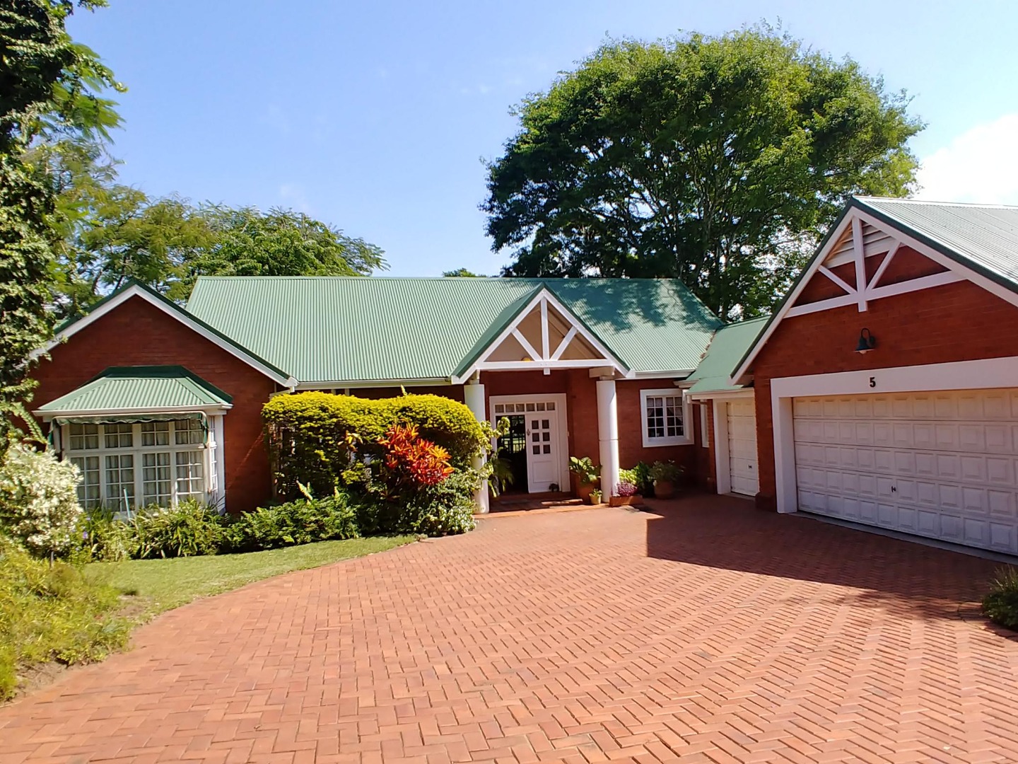 Property for sale in Mount Country Club Estate RE/MAX™ of