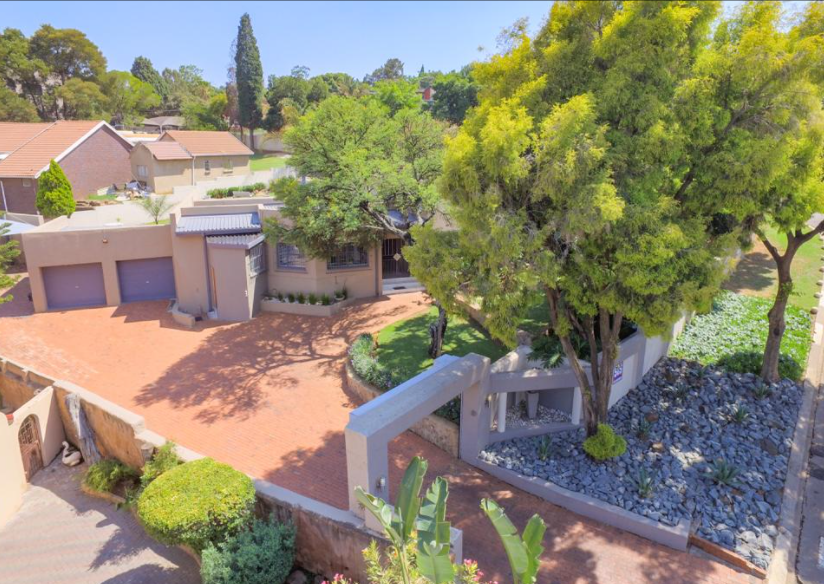 3 Bedroom House For Sale in Mulbarton RE/MAX™ of Southern Africa