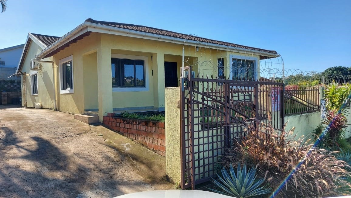 3 Bedroom House For Sale in Centenary Park RE/MAX™ of Southern Africa