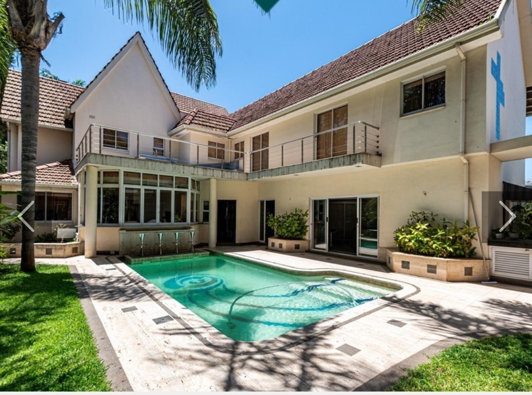 4 Bedroom House For Sale in Glenwood RE/MAX™ of Southern Africa