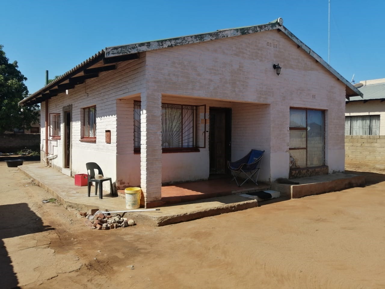 3 Bedroom House For Sale in Lebowakgomo Zone A RE/MAX™ of Southern Africa