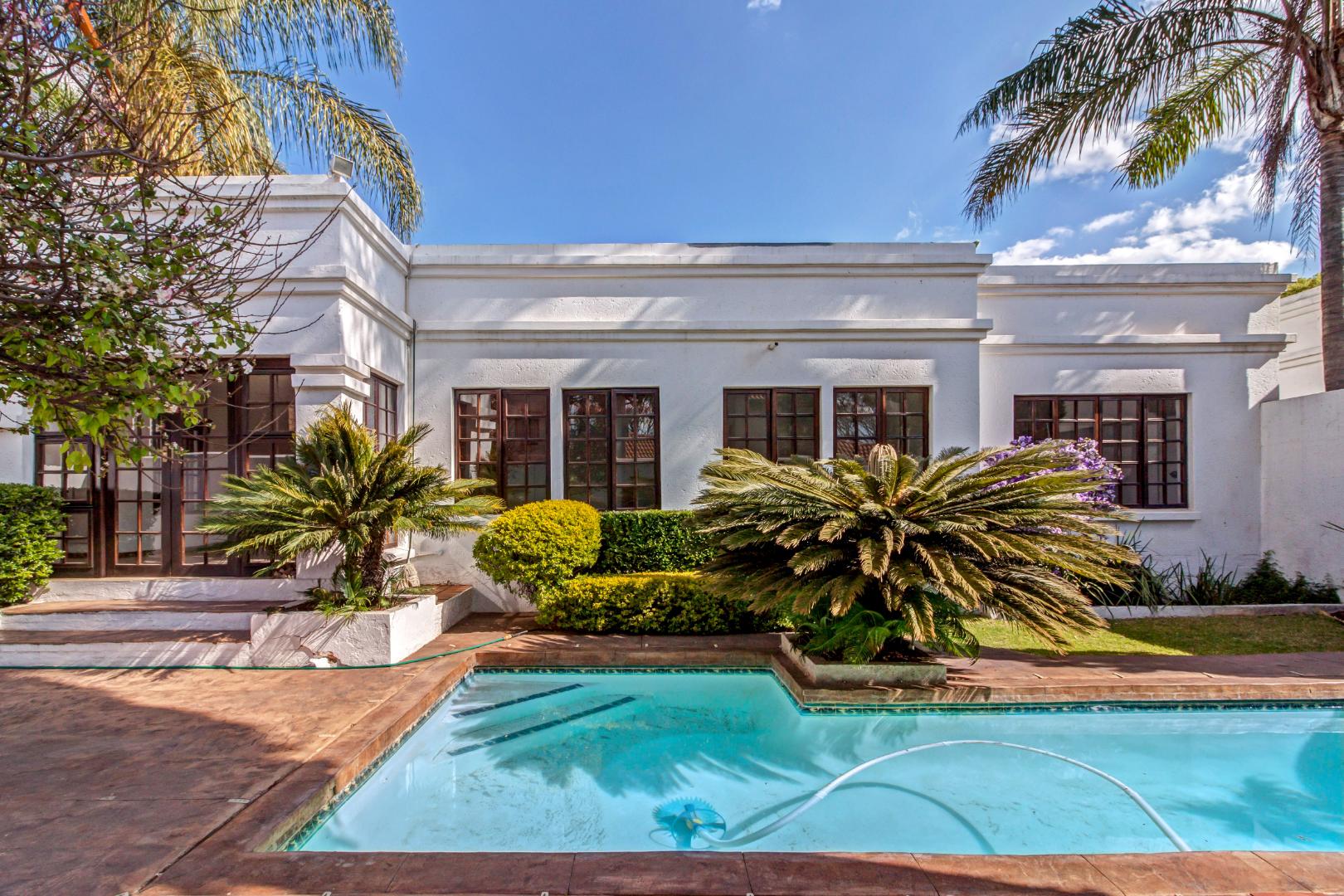 Property and houses for sale in Lonehill, Sandton RE/MAX™