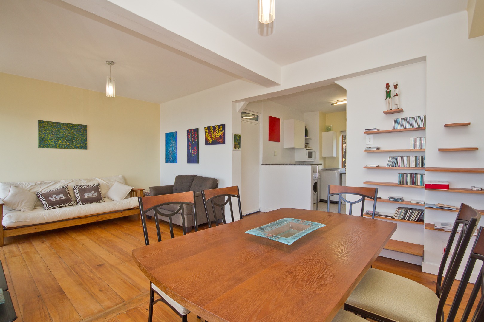 2 Bedroom Apartment / Flat For Sale in Simons Town Central RE/MAX™ of