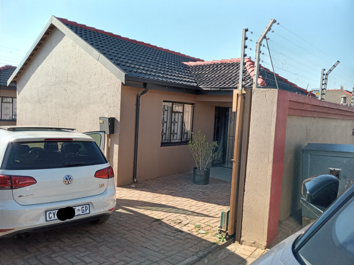 Property for sale in Zola RE/MAX™ of Southern Africa