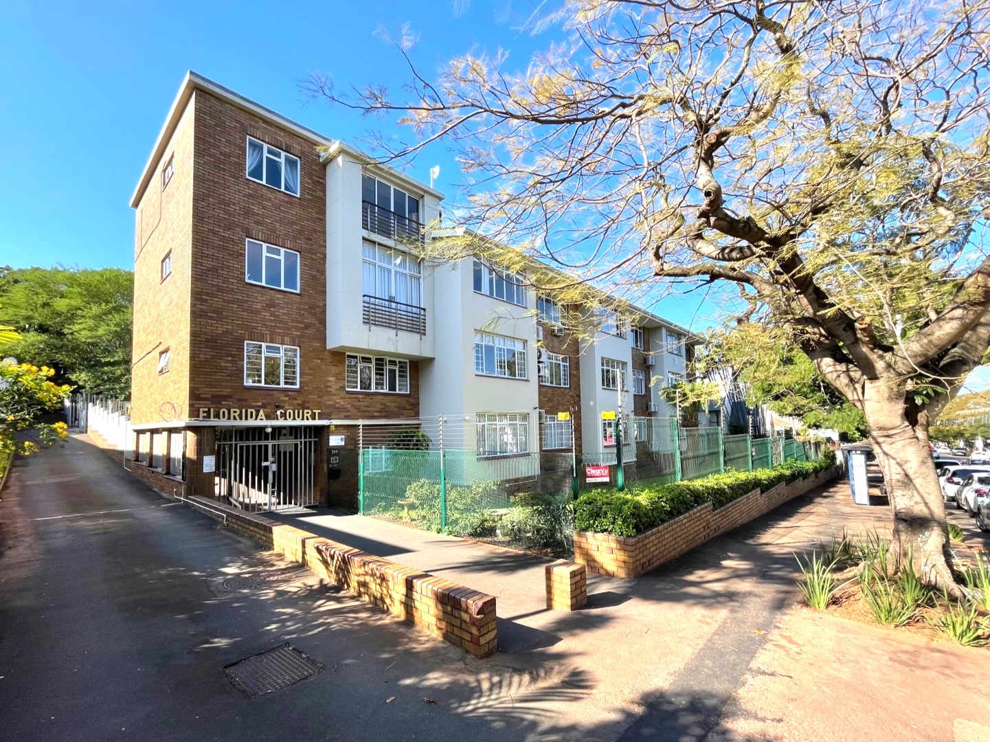 2 Bedroom Apartment / Flat For Sale in Morningside RE/MAX™ of