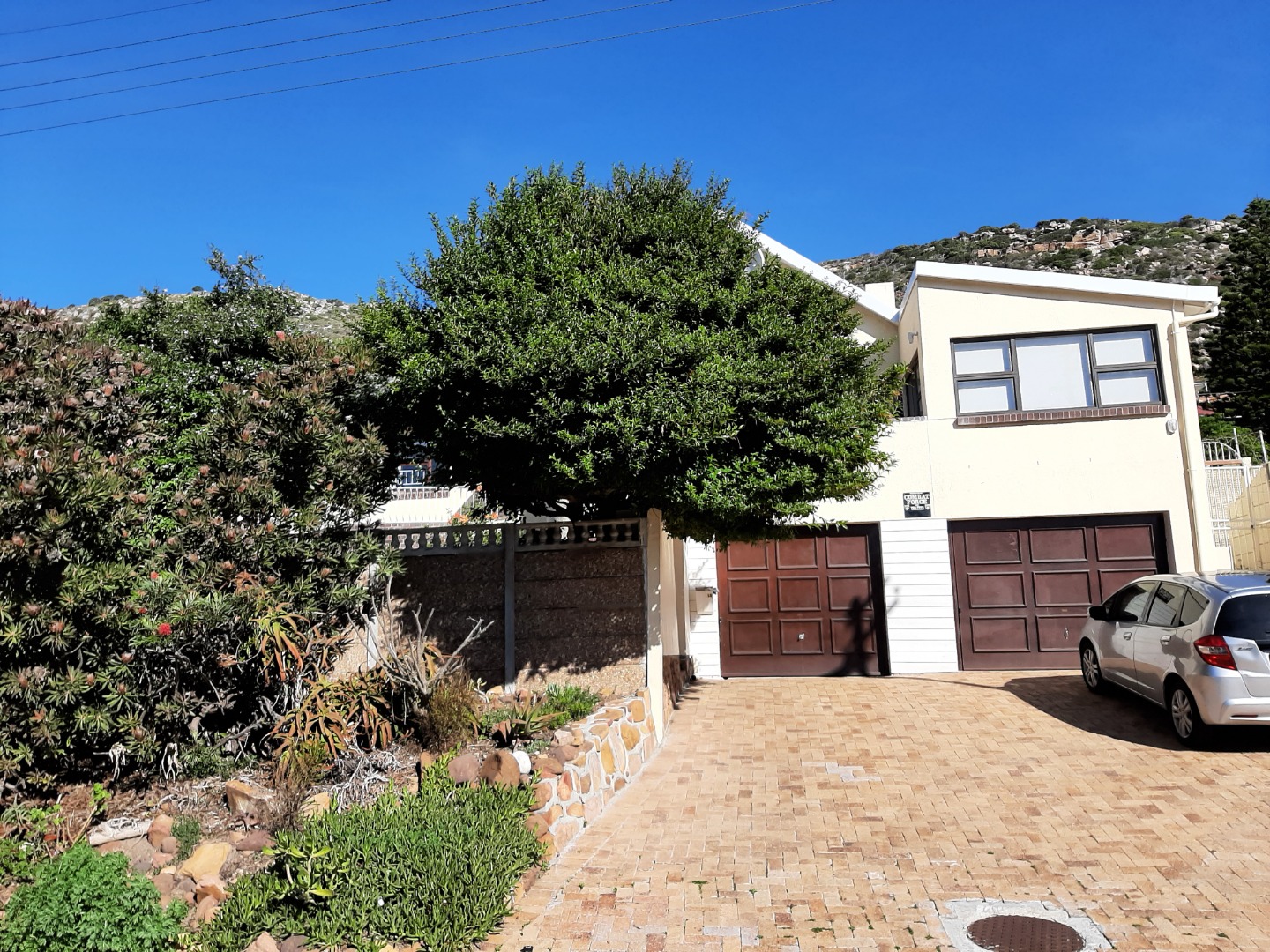Apartments and flats to rent in Fish Hoek, Western Cape RE/MAX