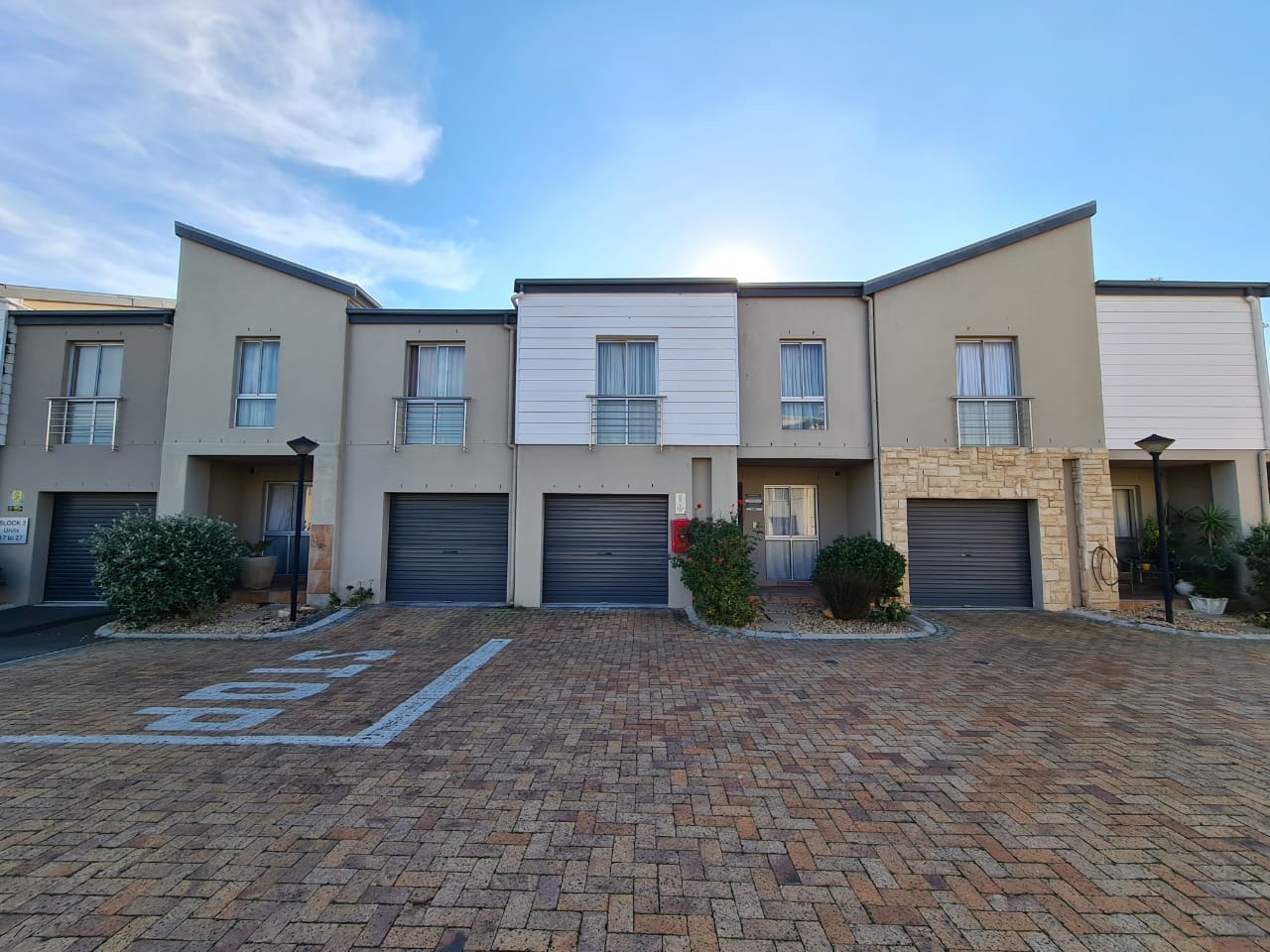 Apartments and flats to rent in Strand, Western Cape RE/MAX
