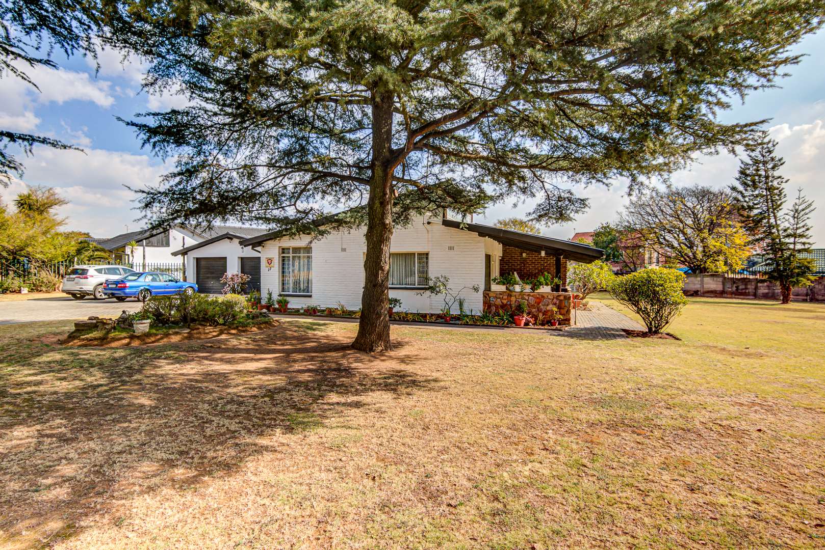 3 Bedroom House For Sale in Nimrod Park RE/MAX™ of Southern Africa