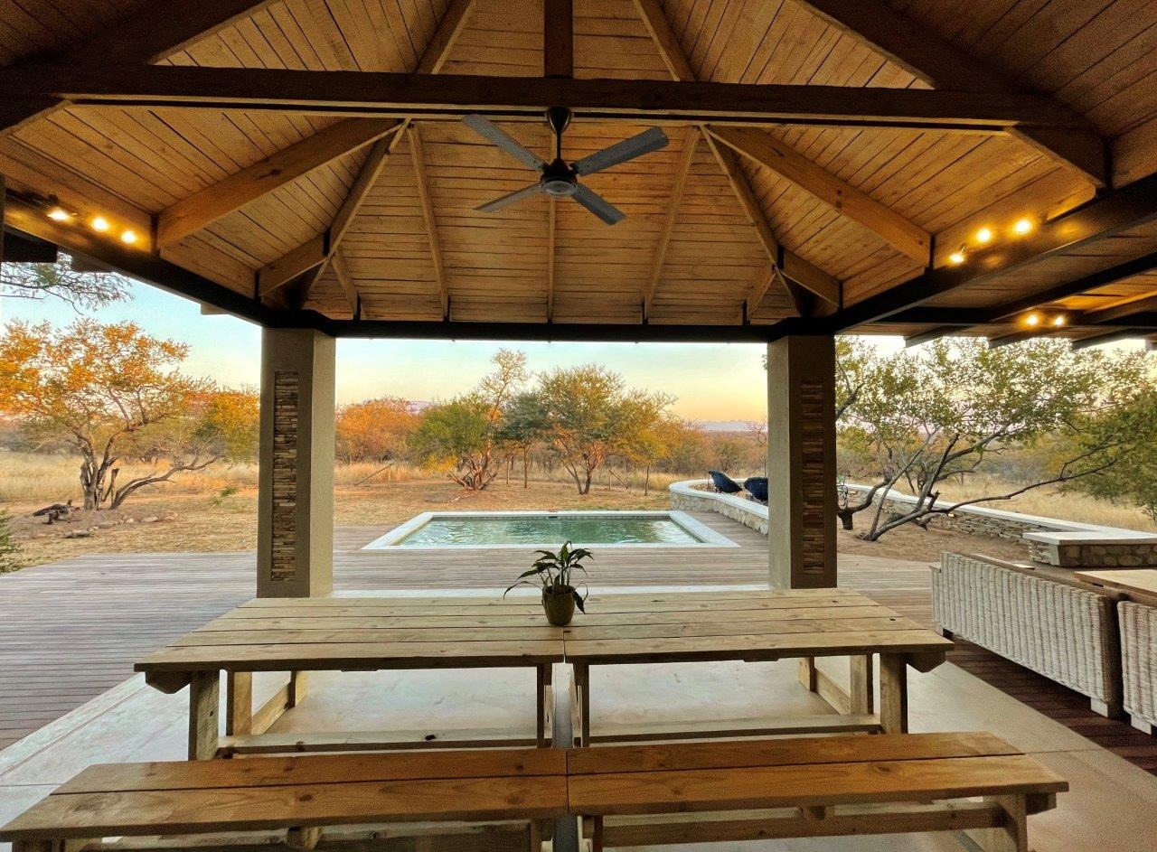 4 Bedroom House For Sale in Leadwood Big Game Estate RE/MAX™ of