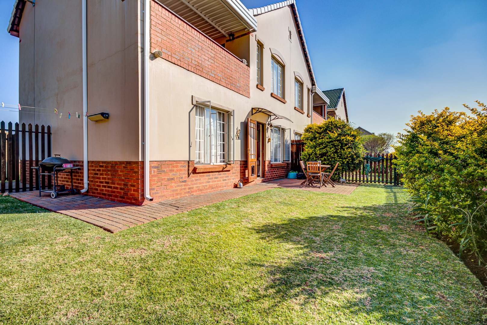 2 Bedroom Townhouse For Sale in Brentwood Park RE/MAX™ of Southern Africa