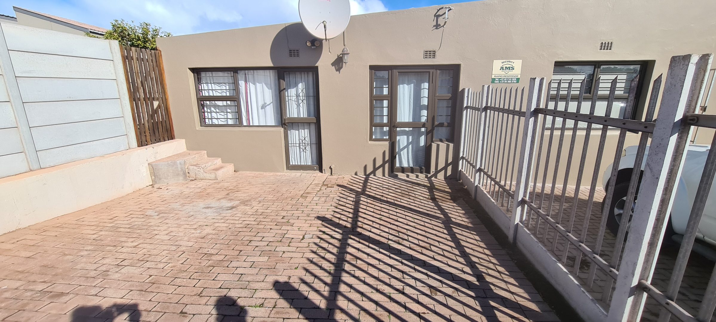 Property to rent in Vredenburg RE/MAX™ of Southern Africa