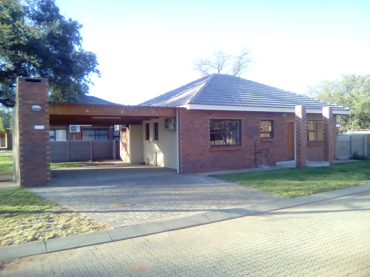 4 Bedroom House For Sale in Lephalale RE/MAX™ of Southern Africa