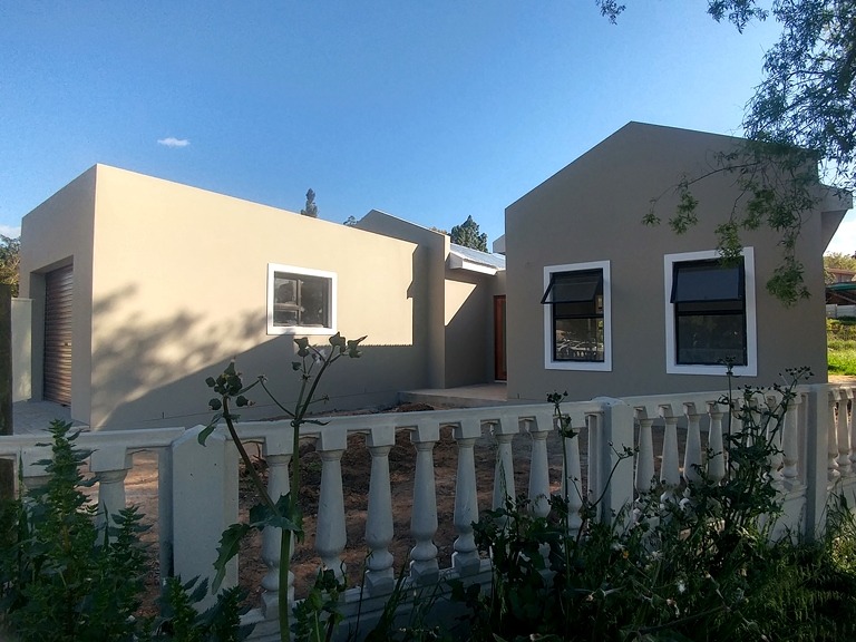 2 Bedroom House For Sale in Moorreesburg RE/MAX™ of Southern Africa