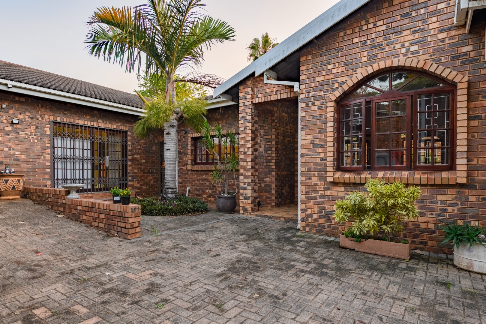 5 Bedroom House For Sale in Umtentweni RE/MAX™ of Southern Africa