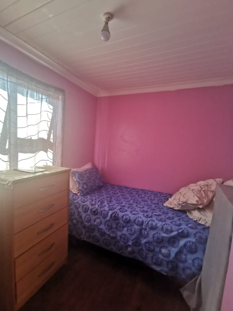 3 Bedroom House For Sale in Robinvale RE/MAX™ of Southern Africa