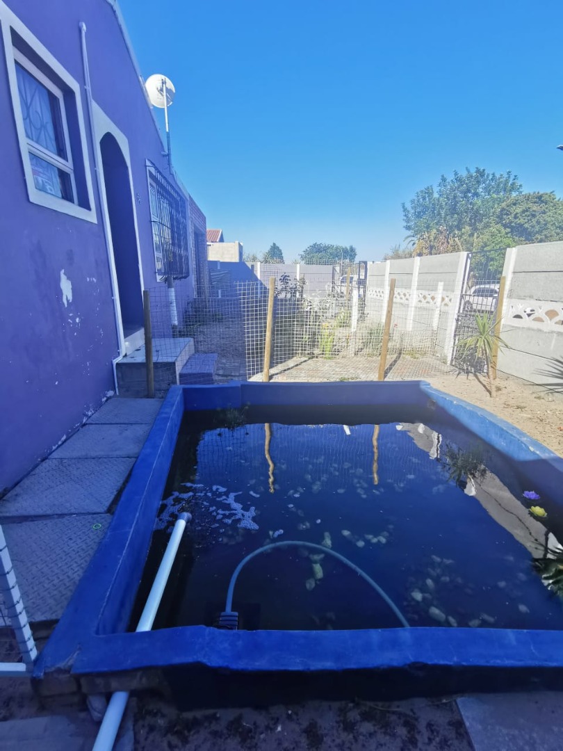 3 Bedroom House For Sale in Robinvale RE/MAX™ of Southern Africa