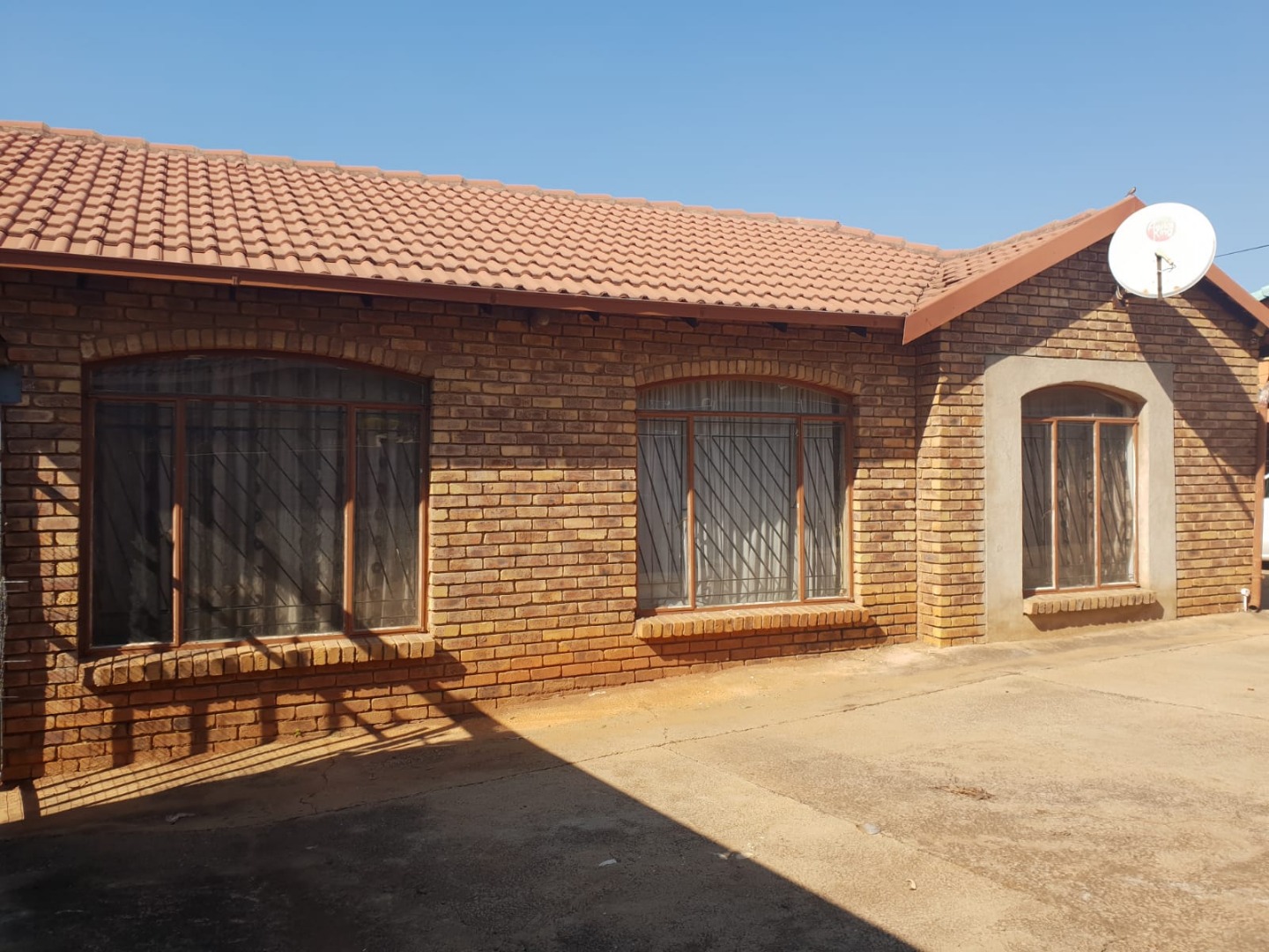 3 Bedroom House For Sale in Philip Nel Park RE/MAX™ of Southern Africa