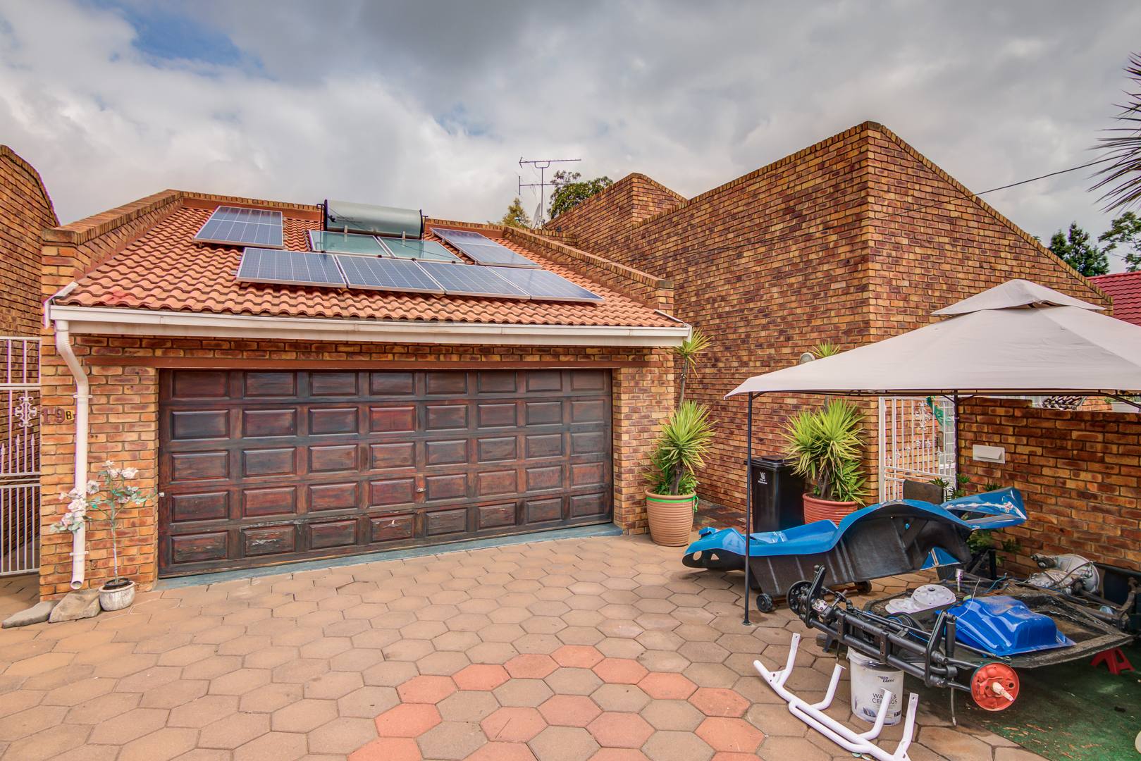 Property and houses for sale in Farrarmere, Benoni RE/MAX