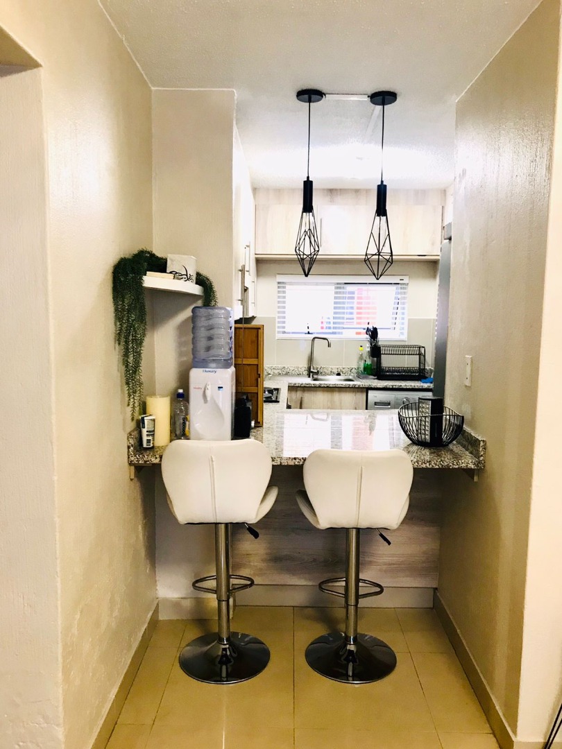 1 Bedroom Apartment / Flat For Sale in Overport RE/MAX™ of Southern