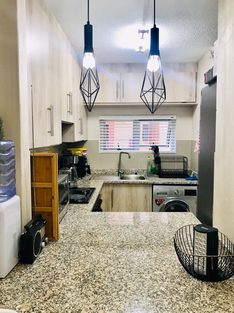 1 Bedroom Apartment / Flat For Sale in Overport RE/MAX™ of Southern