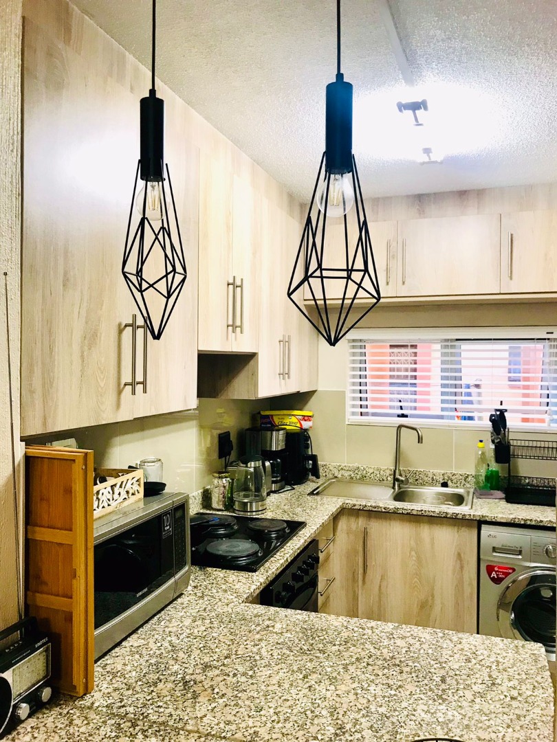 1 Bedroom Apartment / Flat For Sale in Overport RE/MAX™ of Southern