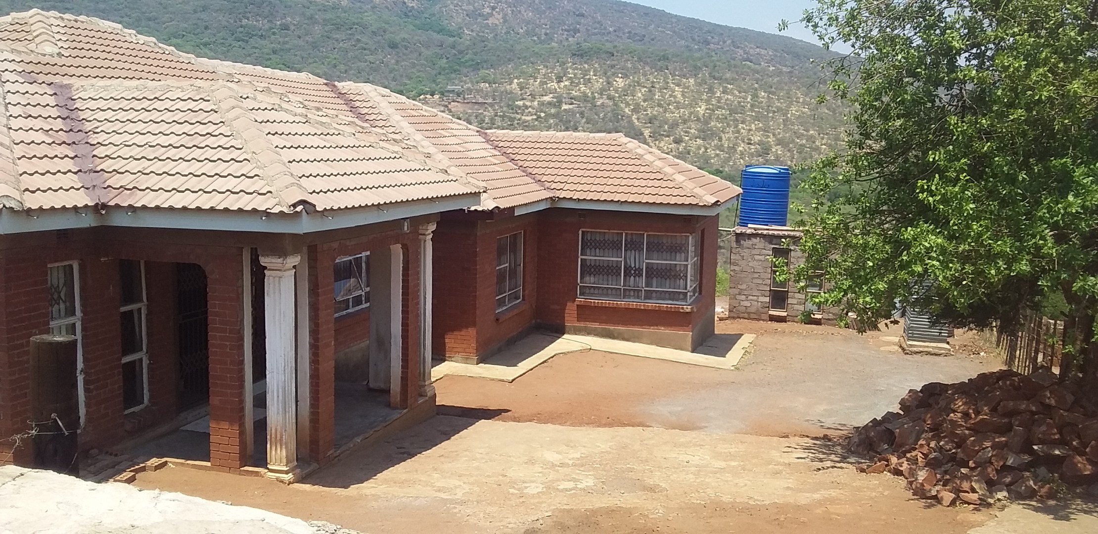 3 Bedroom House For Sale in Louis Trichardt Rural RE/MAX™ of Southern