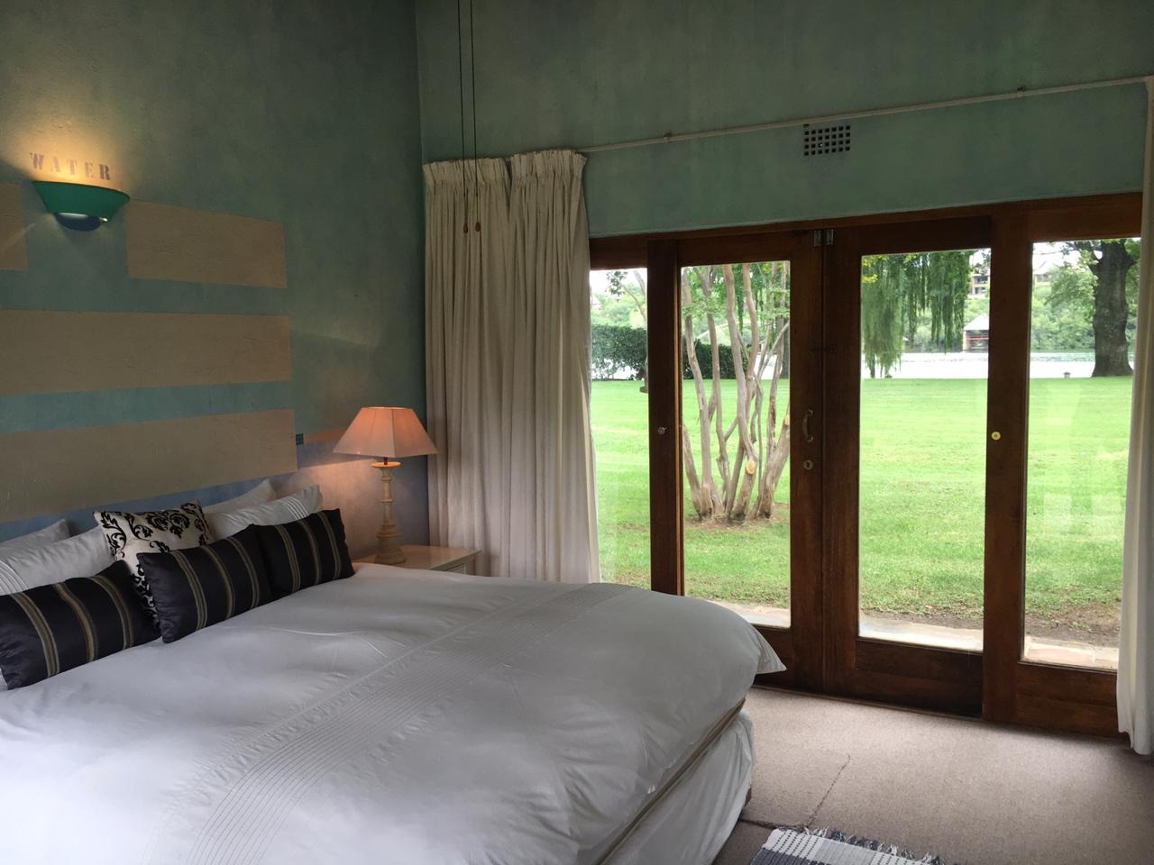 5 Bedroom House For Sale in Marlbank RE/MAX™ of Southern Africa