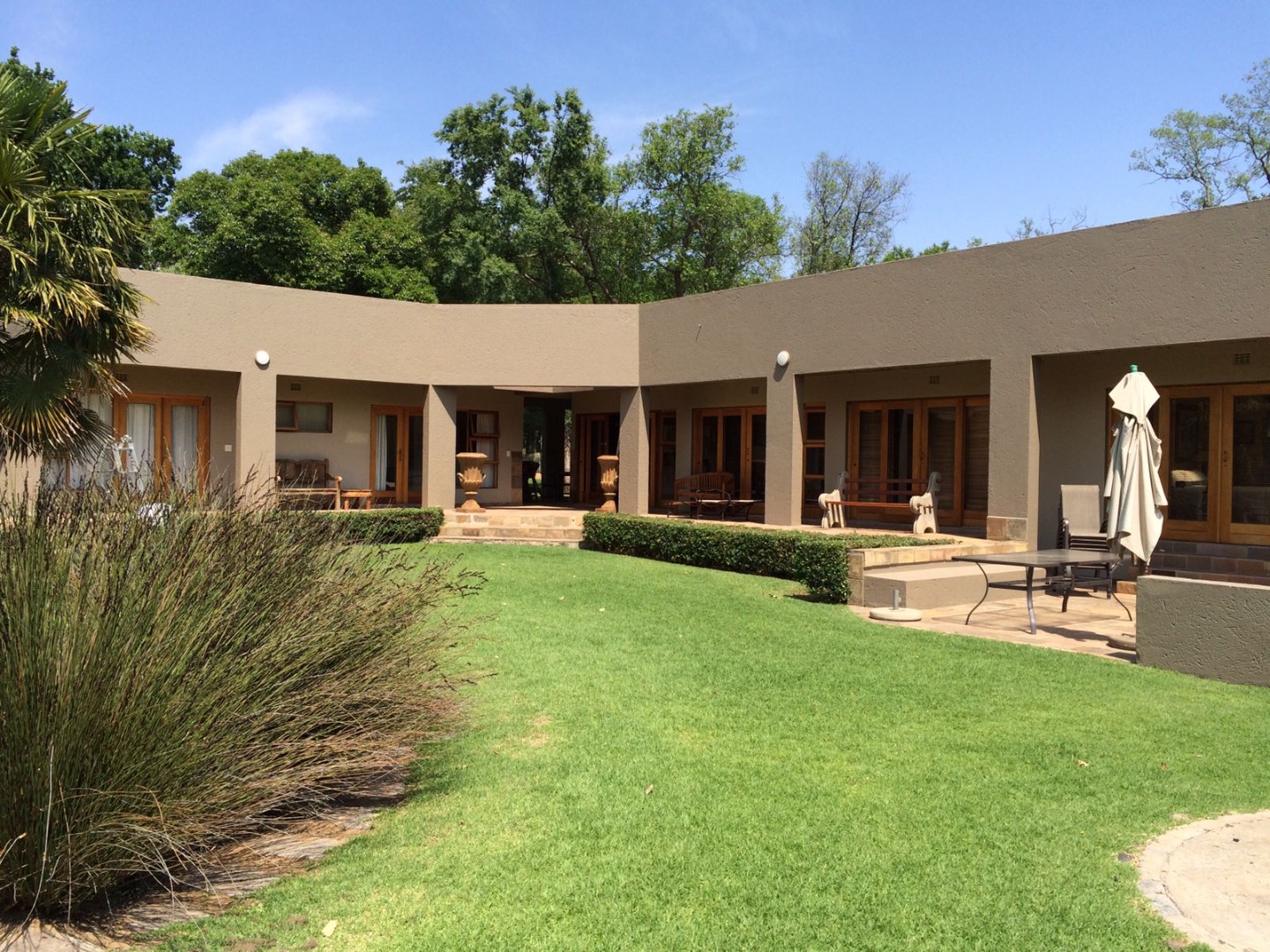 5 Bedroom House For Sale in Marlbank RE/MAX™ of Southern Africa