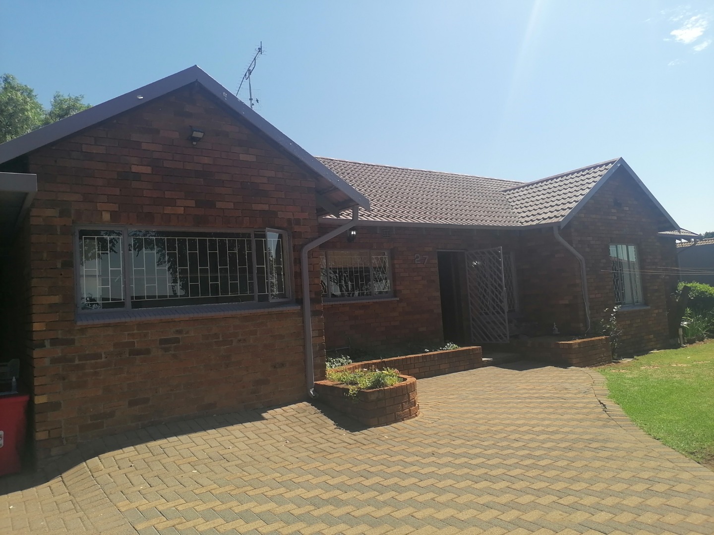 3 Bedroom House For Sale in Mulbarton RE/MAX™ of Southern Africa
