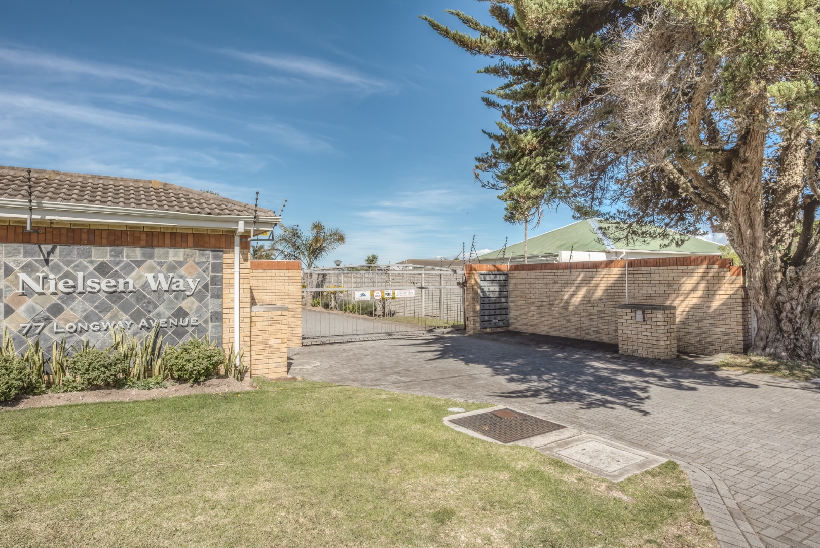 3 Bedroom House For Sale in Lorraine RE/MAX™ of Southern Africa