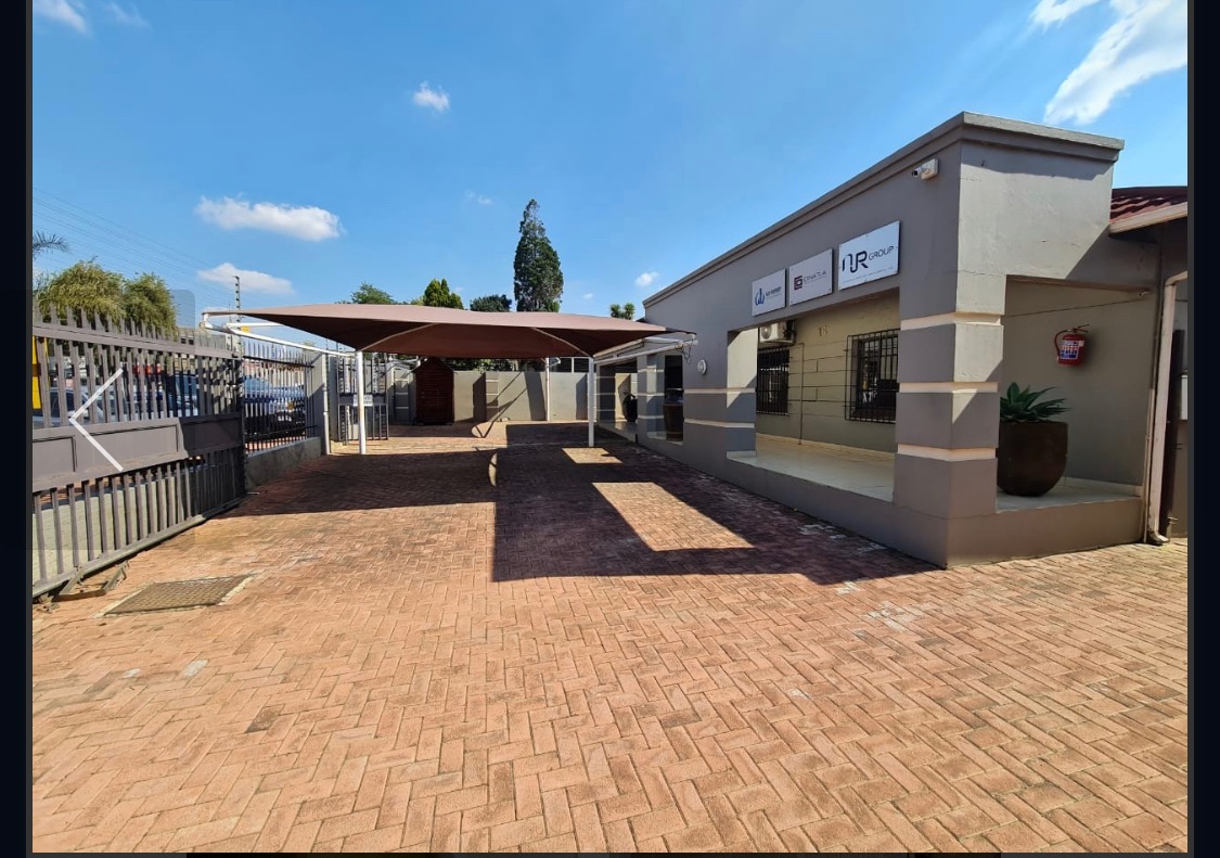 Commercial Property in New Redruth For Sale RE/MAX™ of Southern Africa