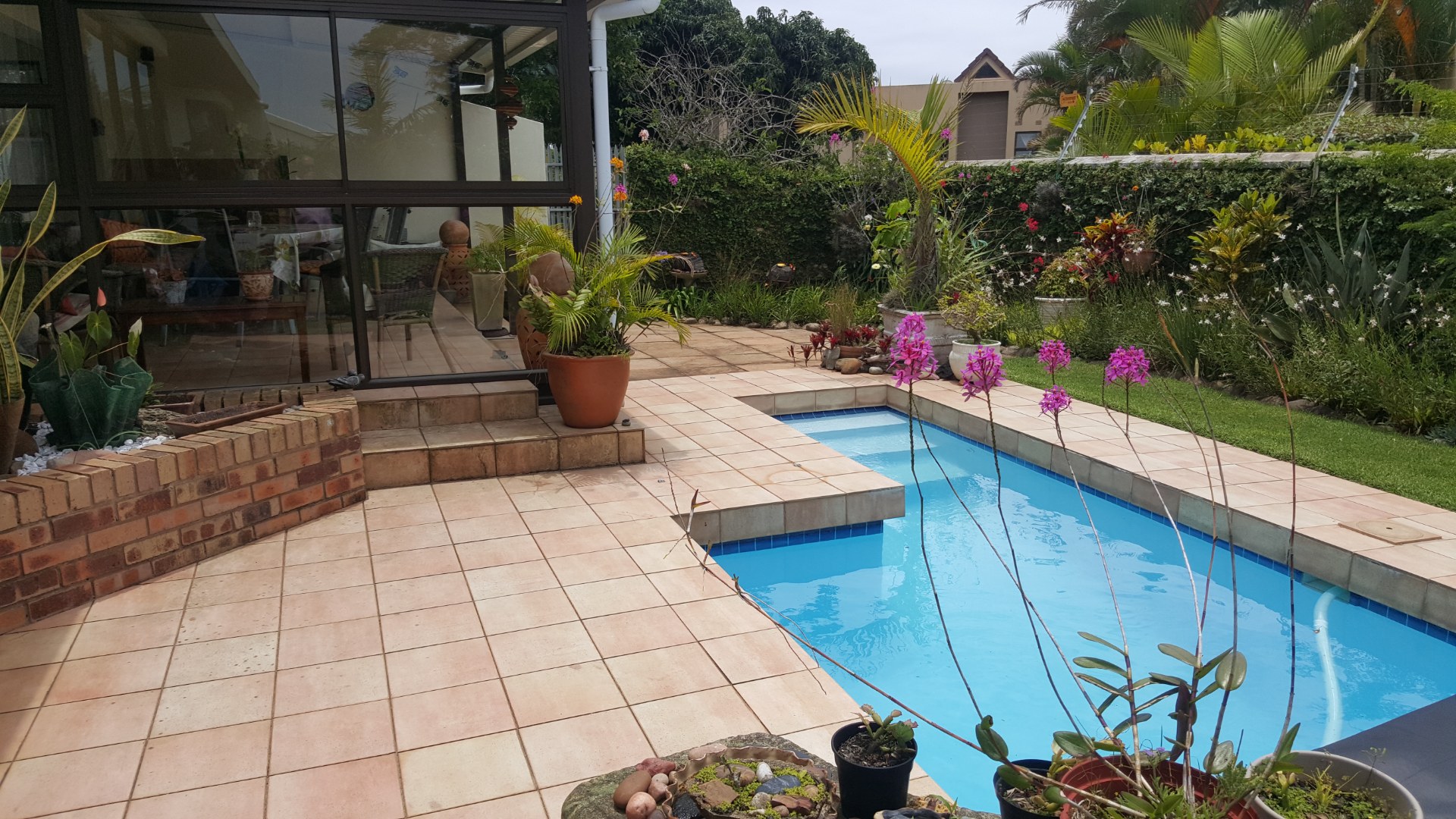 3 Bedroom Townhouse For Sale in Uvongo Beach RE/MAX™ of Southern Africa