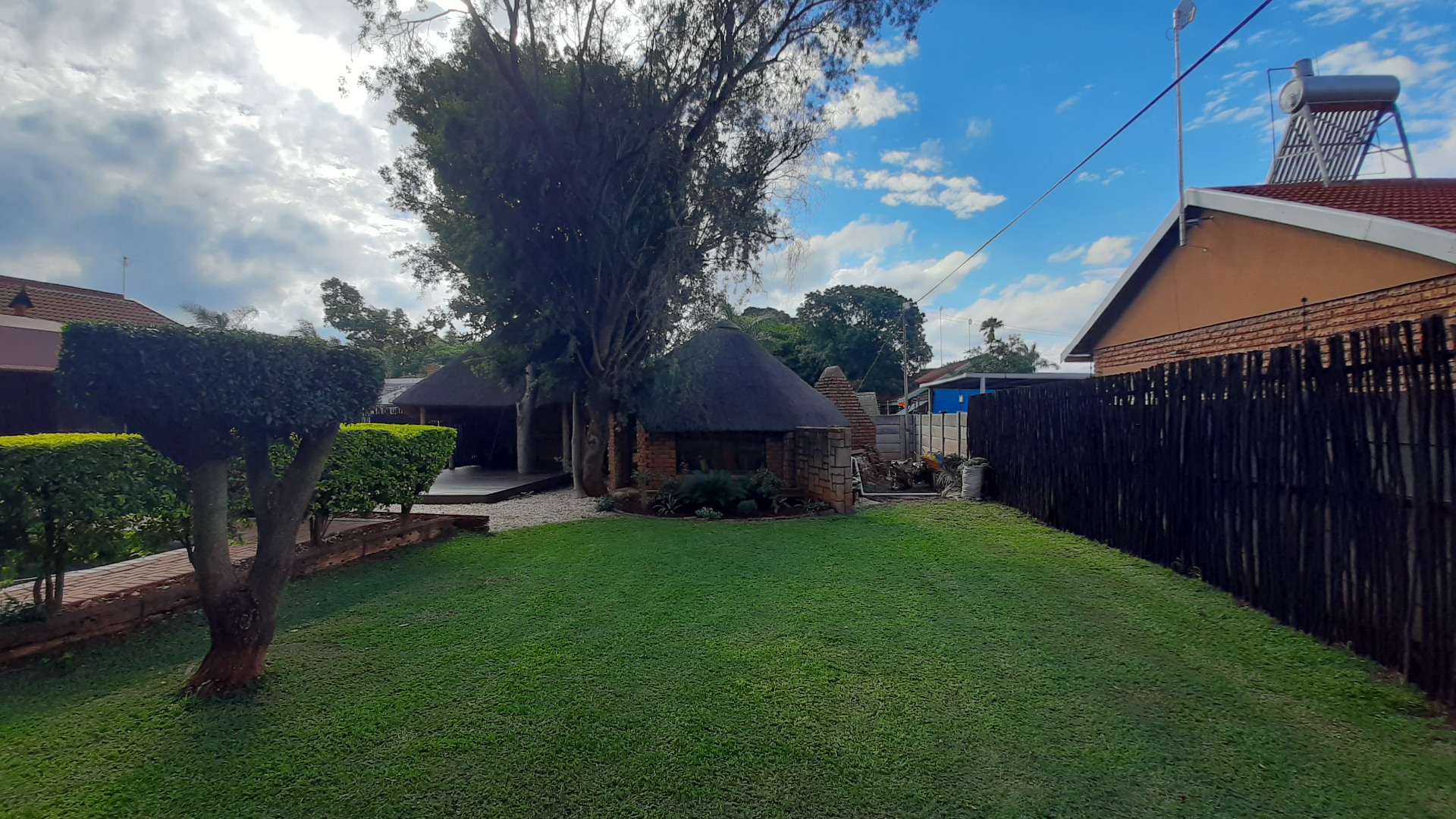 5 Bedroom House For Sale in Flora Park RE/MAX™ of Southern Africa