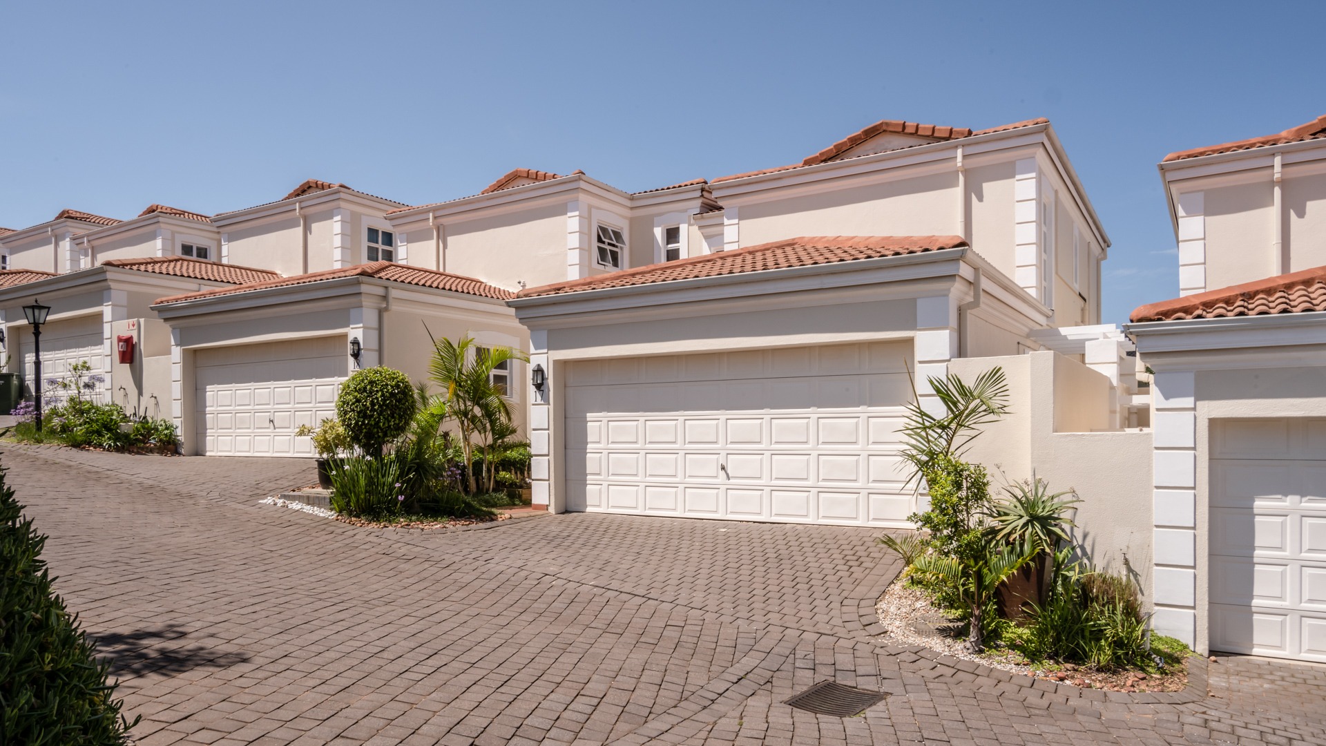 3 Bedroom Townhouse For Sale in La Lucia RE/MAX™ of Southern Africa