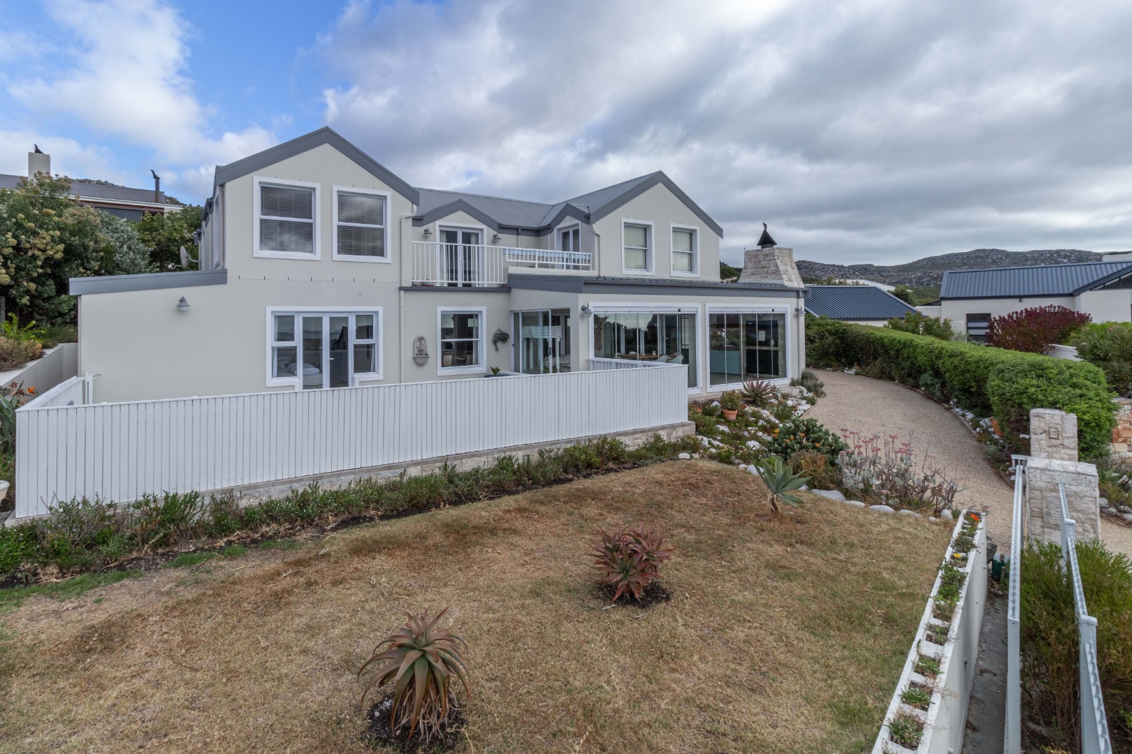 4 Bedroom House For Sale in Stonehaven Estate RE/MAX™ of Southern Africa