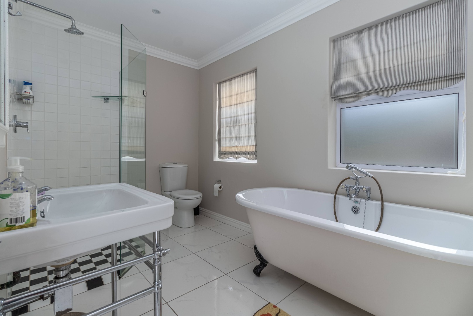 4 Bedroom House For Sale in Stonehaven Estate RE/MAX™ of Southern Africa