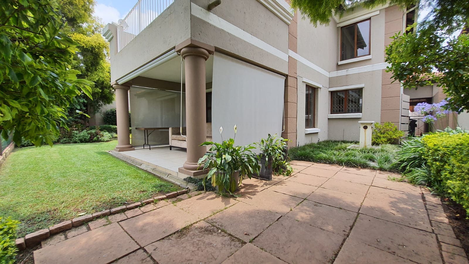 3 Bedroom Townhouse For Sale in Sandringham RE/MAX™ of Southern Africa