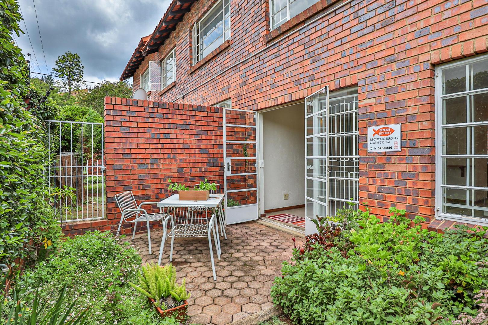 3 Bedroom Apartment / Flat For Sale in Ferndale RE/MAX™ of Southern