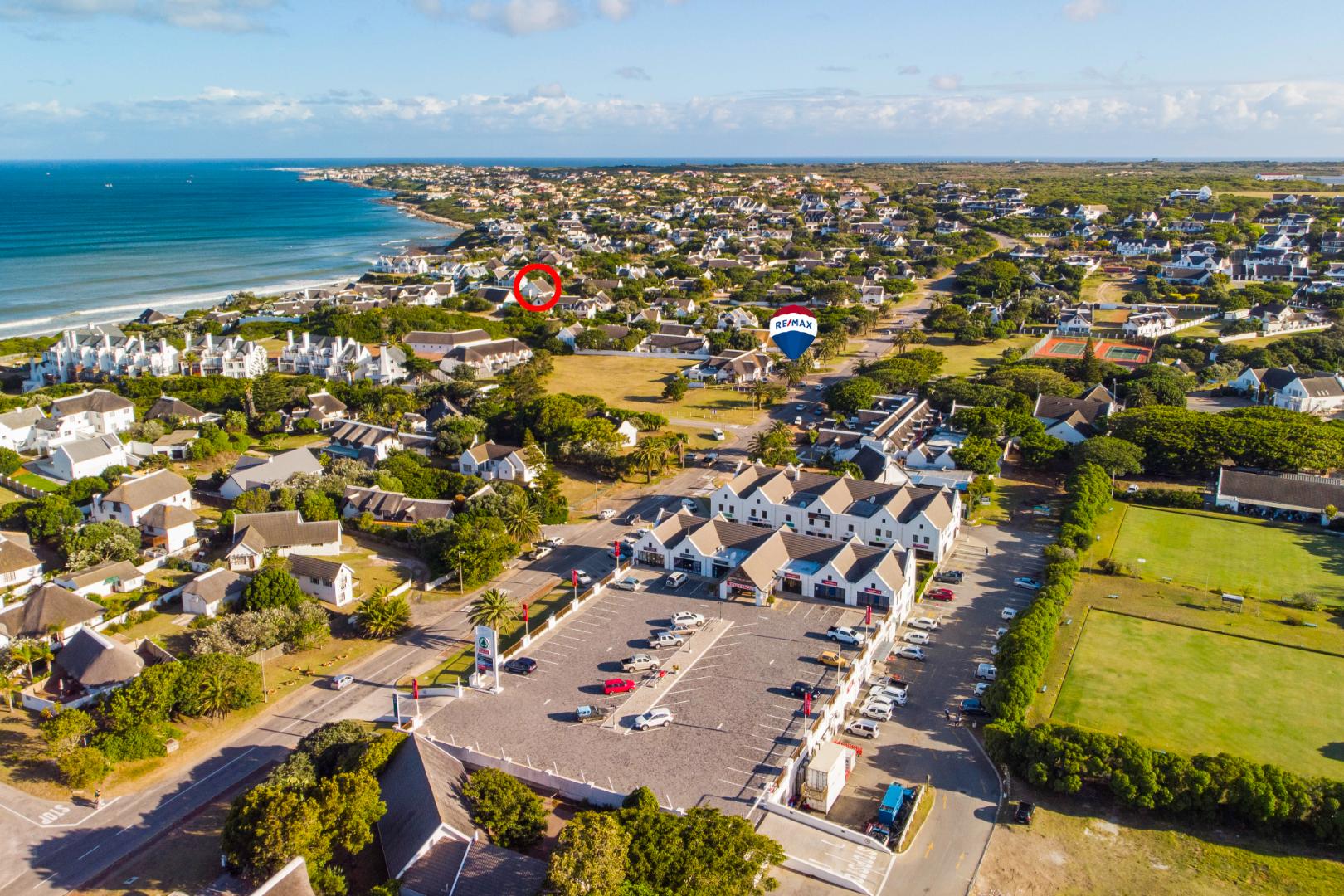 5 Bedroom House For Sale in St Francis Bay Village RE/MAX™ of