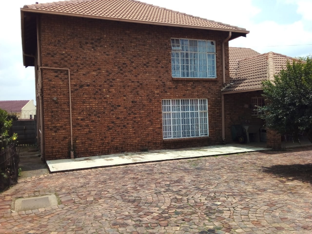 3 Bedroom House For Sale in Bakerton RE/MAX™ of Southern Africa