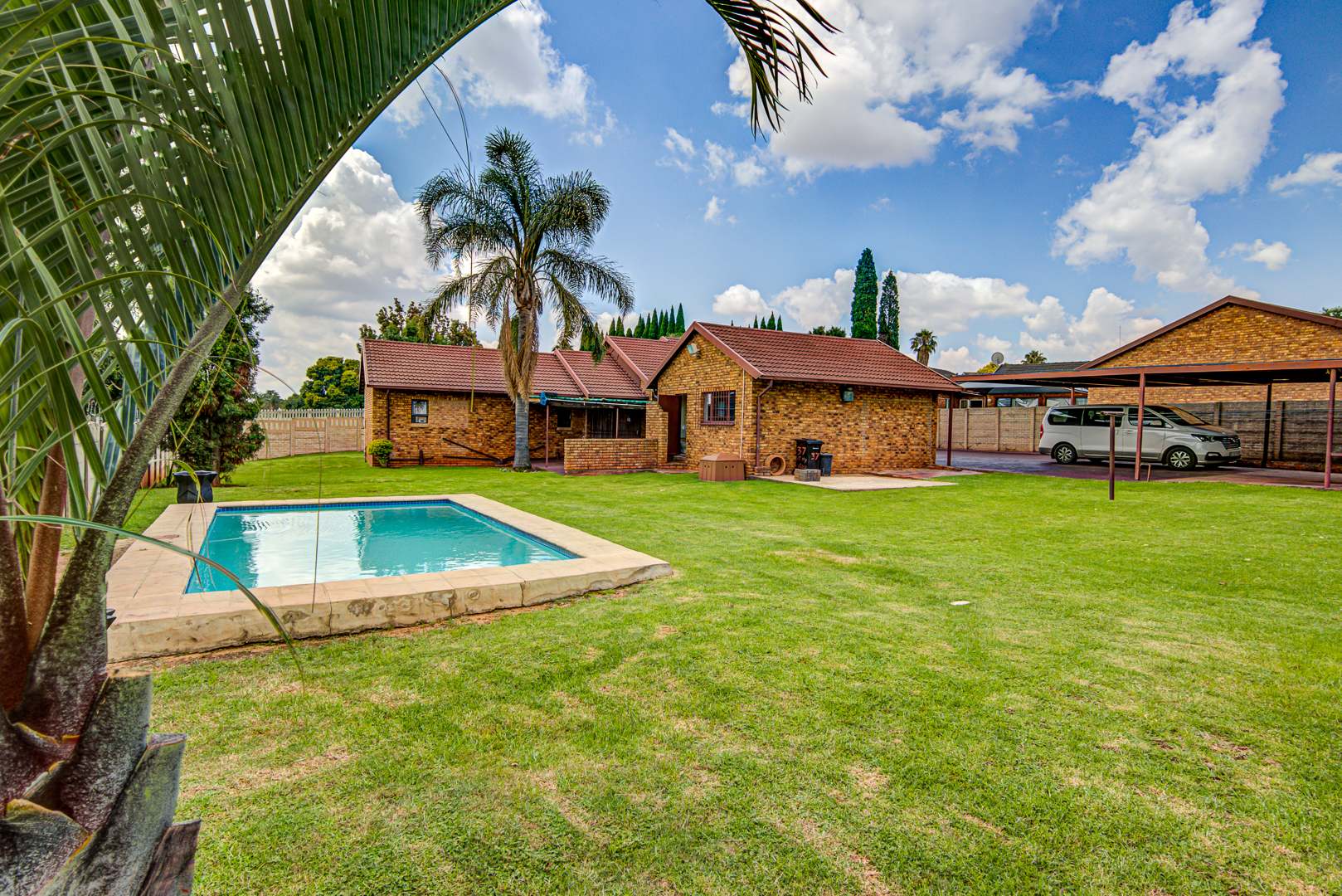 RE/MAX Dazzle Kempton Park