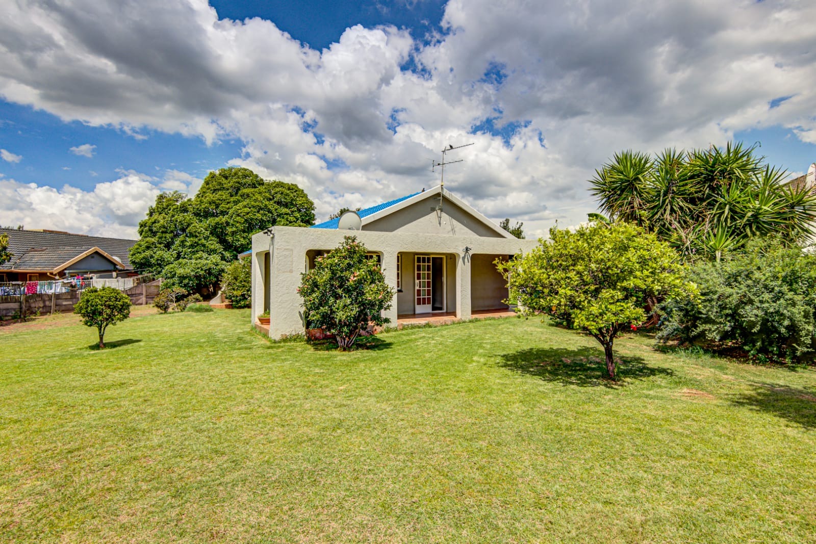 3 Bedroom House For Sale in Cresslawn RE/MAX™ of Southern Africa