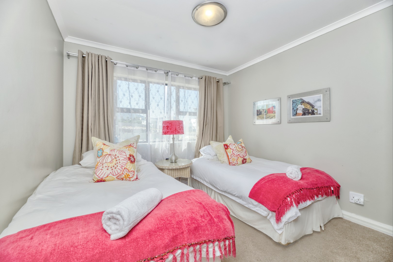 3 Bedroom Apartment / Flat For Sale in De Kelders RE/MAX™ of Southern