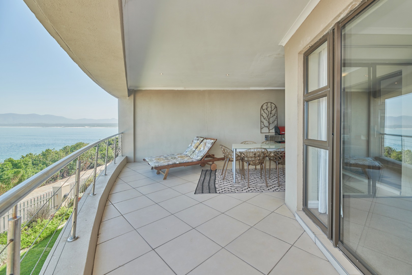 3 Bedroom Apartment / Flat For Sale in De Kelders RE/MAX™ of Southern