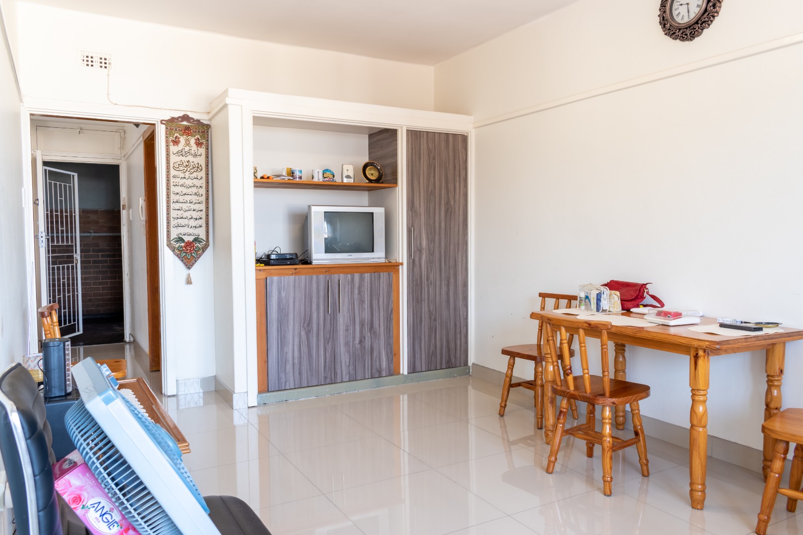 2 Bedroom Apartment / Flat For Sale in Westridge RE/MAX™ of Southern Africa