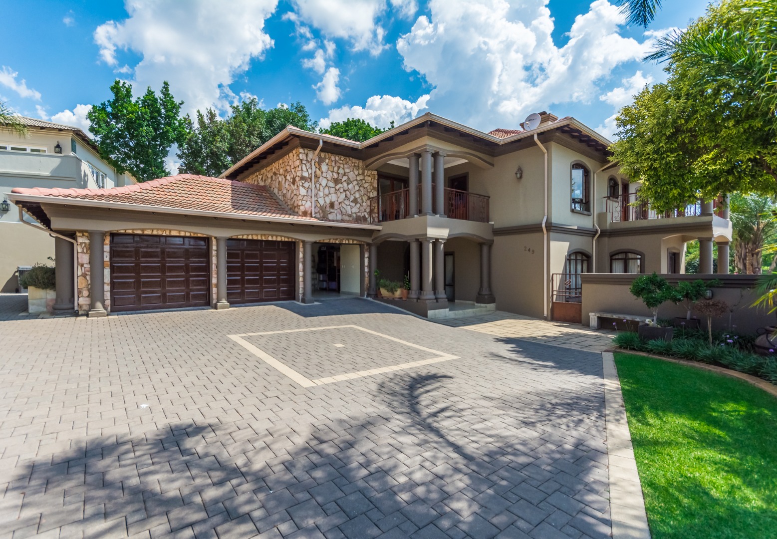 Property for sale in Eagle Canyon Golf Estate RE/MAX™ of Southern Africa