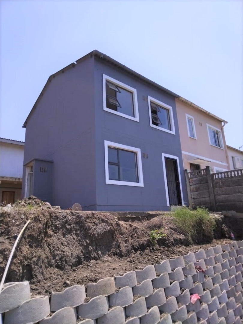 2 Bedroom House To Rent in Northcroft RE/MAX™ of Southern Africa