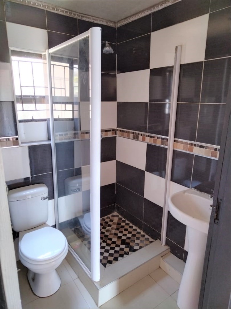 2 Bedroom House To Rent in Northcroft RE/MAX™ of Southern Africa